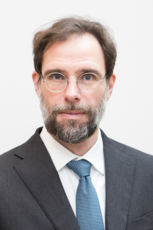 Dr. Christopher Riedel